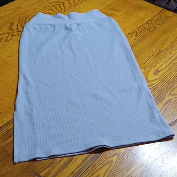 HALARA  Women SKIRT SMALL New Workout Tennis PALE LIGHT BLUE Yoga RIBBED - Picture 6 of 7